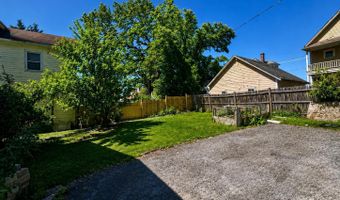 272-274 Locust Ave, Amsterdam, NY 12010