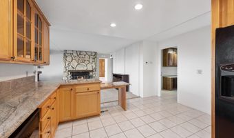 24425 Woolsey Canyon Rd 101, Canoga Park, CA 91304