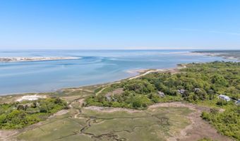50 0 Indian Trl, Barnstable, MA 02630