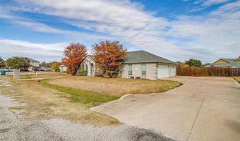 100 Meadow Glen Ct, Aledo, TX 76008