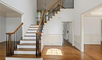 12857 Waterside Dr, Alpharetta, GA 30004
