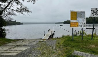 2 Piper Ln, Abbot, ME 04406