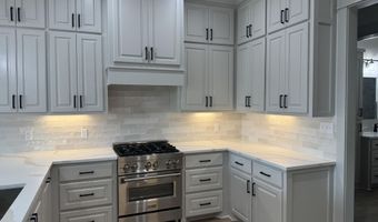 5009 Alaska St, Bay St. Louis, MS 39520
