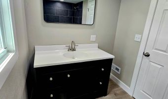 2023 East Ave, Baxter Springs, KS 66713