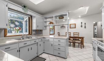 2512 N CHESTWOOD Ct, Appleton, WI 54911