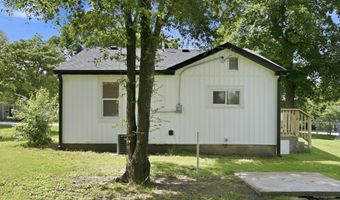 119 E Pearl St, Aurora, MO 65605