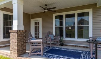 102 Axton Ln, Ashland, VA 23005