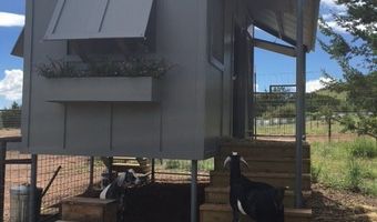 59 Wagon Rd, Alpine, TX 79830