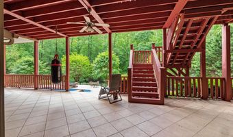 4561 Thornbury Close Way, Flowery Branch, GA 30542