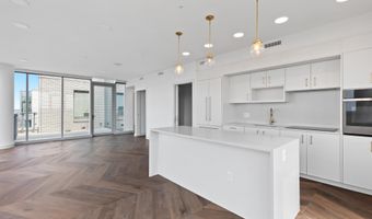 2055 15TH St N 2007, Arlington, VA 22201