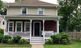 40 Vine St, East Greenwich, RI 02818