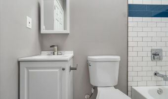 327 LYNDHURST St, Baltimore, MD 21229