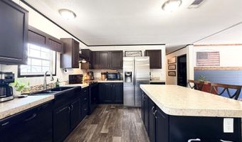 560 N 2nd St, Ashdown, AR 71822