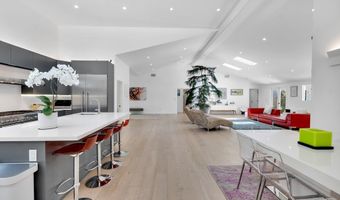 3843 Hayvenhurst Ave, Encino, CA 91436