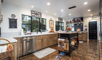 2763 W VICTORIA Dr, Alpine, CA 91901