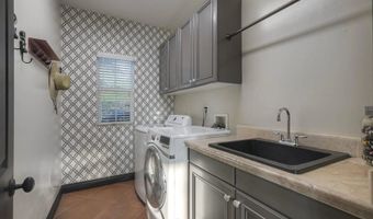 7635 Circulo Sequoia, Carlsbad, CA 92009