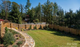28 Ridgefield Pl, Asheville, NC 28803