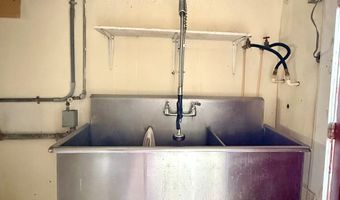 21 Fair St, Baxley, GA 31513