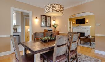805 S Mitchell Ave, Arlington Heights, IL 60005