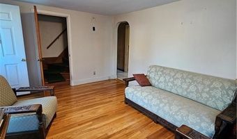 27 Clifton Ave, Coventry, RI 02816