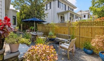 41 Hunter Ave, Newport, RI 02840