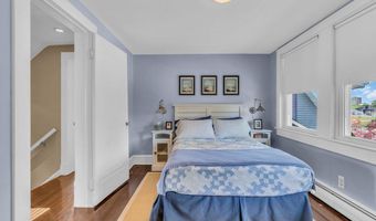 7 Sunset Dr, Asbury Park, NJ 07712