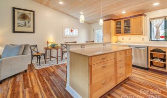 1 Parkway Loop Rd, Asheville, NC 28803