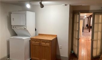 30 Bradford St, Bristol, RI 02809