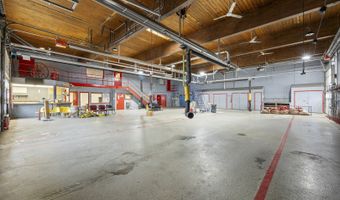 27 W530 High Lake Ave, Winfield, IL 60190