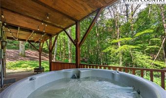 144 Spice Apple Way, Banner Elk, NC 28604