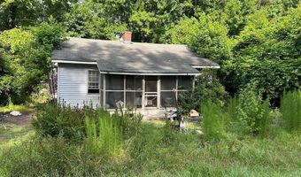 1008 Rippondon St, Camden, SC 29020