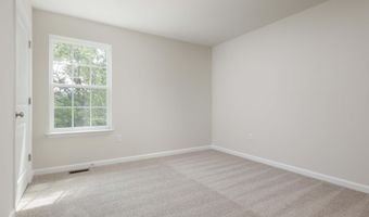 1 Dahlia Ct, Bayville, NJ 08721