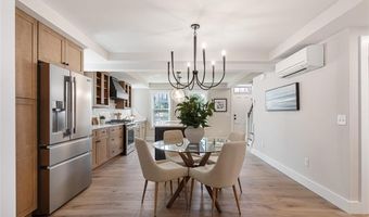 22 Castle St 3, East Greenwich, RI 02818