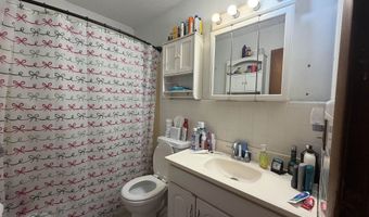 7 Meadow Wood Dr, Barre, VT 05654