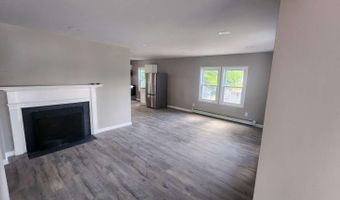 14 Highland Ave, Augusta, ME 04330