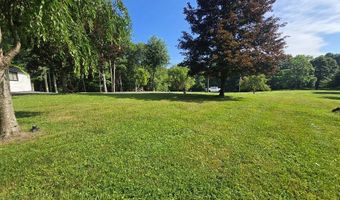 889 Old Grandview Rd, Beaver, WV 25813