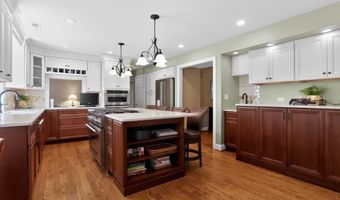 70 HOGAN Ln, Ambler, PA 19002