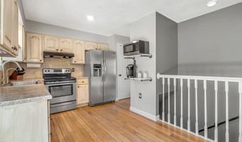 2302 Crystal Wood Dr, Arnold, MO 63010