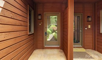 204 Woodfield Dr, Asheville, NC 28803