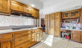 32 Litchfield Way, Alpine, NJ 07620