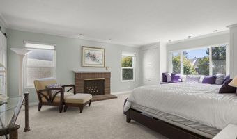 2142 Klamath Dr, Camarillo, CA 93010