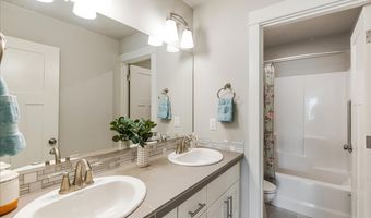 18392 SE MORSE St, Milwaukie, OR 97267