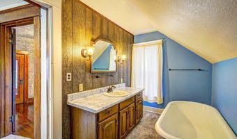 224 Rockingham Ave, Alma, MI 48801