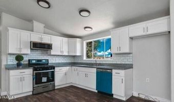 3493 Choctaw Ln, Chino Valley, AZ 86323