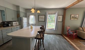 98 Bayview St, Belfast, ME 04915