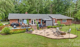 95 Pensacola Ave, Arden, NC 28704