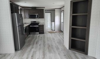 41 Audrey Ln, Bennington, VT 05201