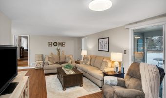 749 Park Ave, Belford, NJ 07718
