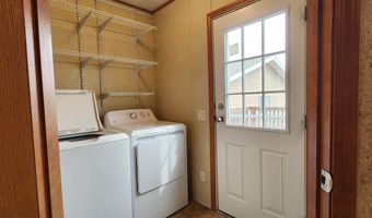 4005 19th St NE, Bismarck, ND 58503