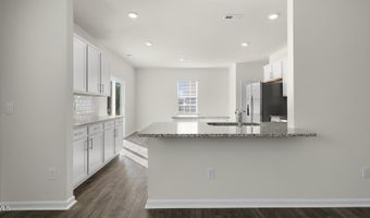 1061 Misty Creek Dr, Aberdeen, NC 28315